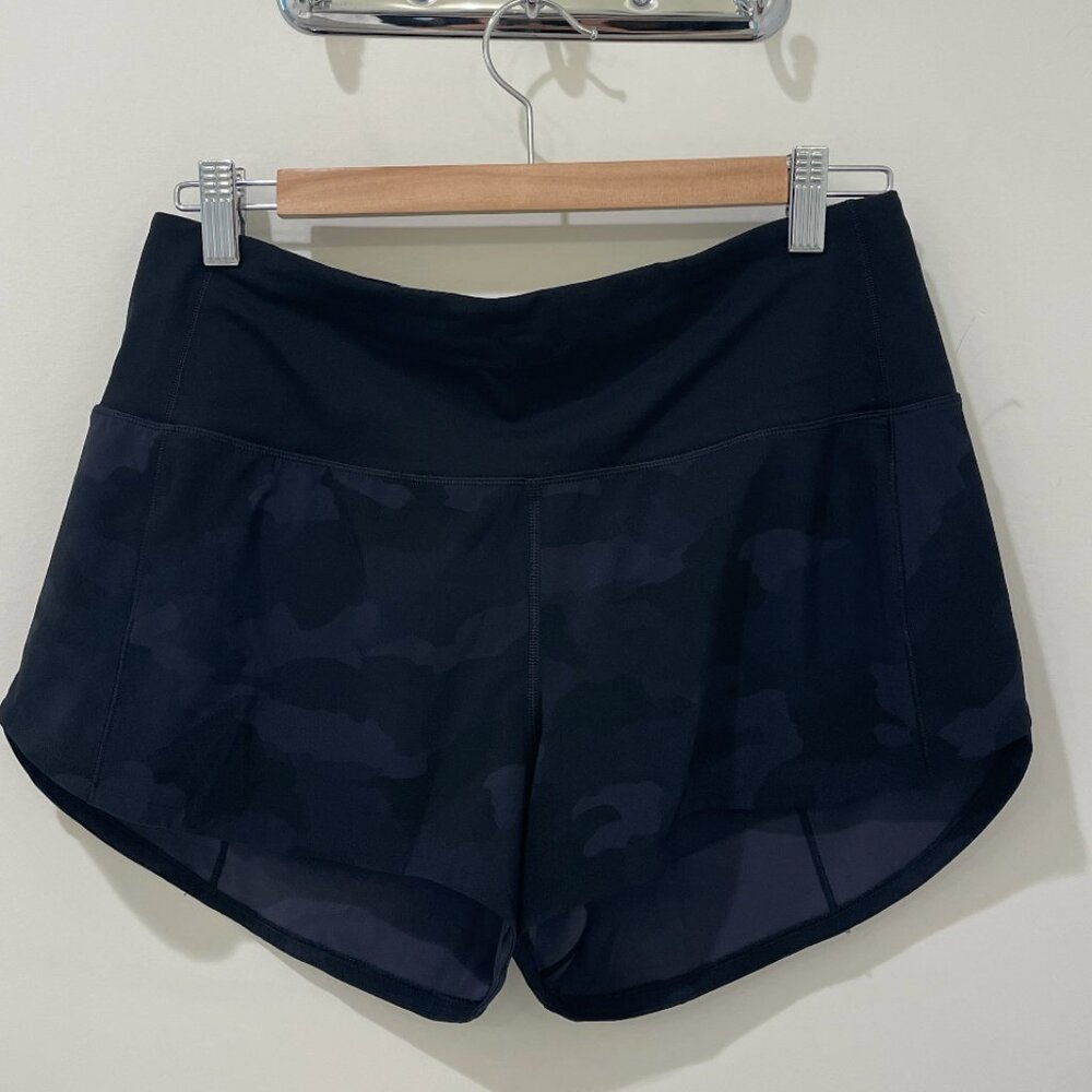 Lululemon Hotty Hot Black Camo High-Rise Lined Shorts 4″ — Size 8